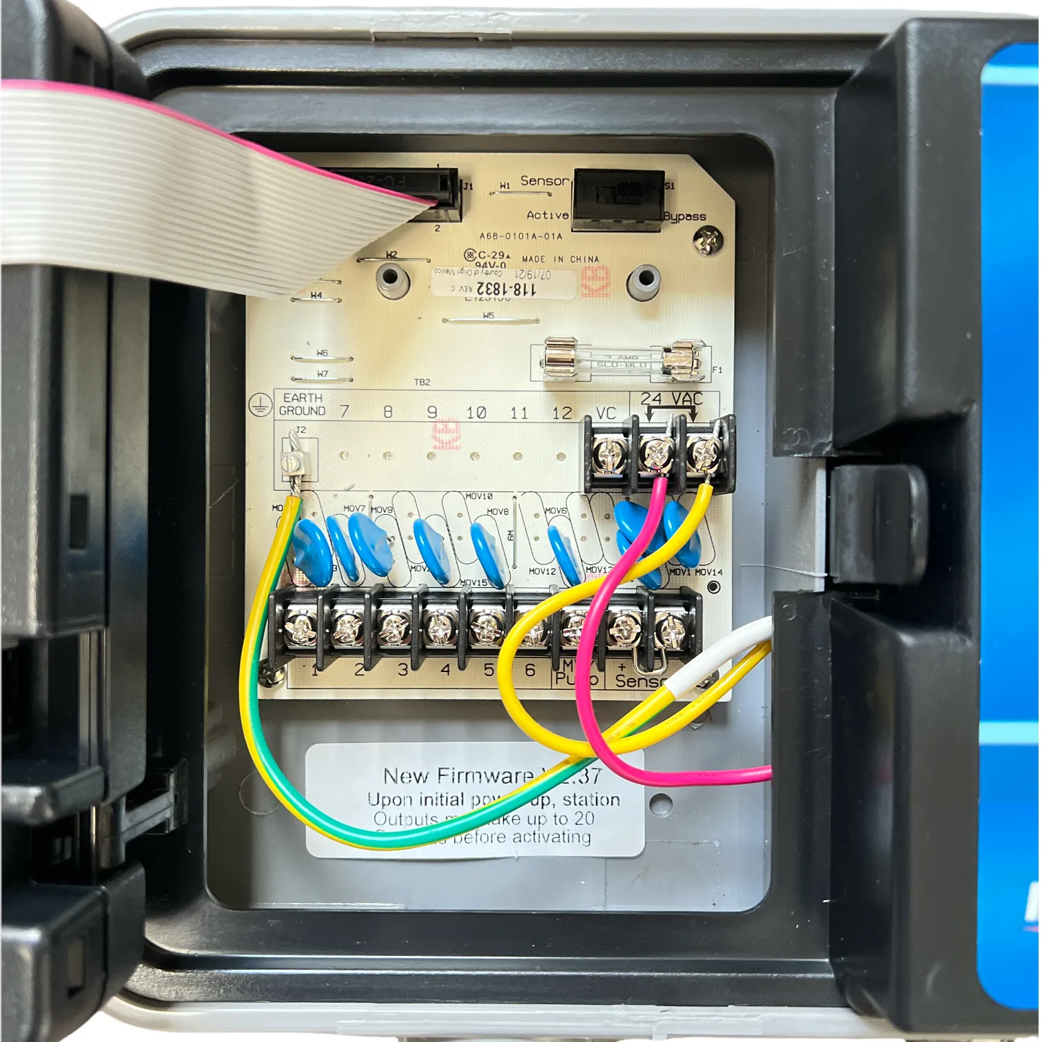 Irritrol - RD600-EXT-R - 6-Station RainDial Controller, Outdoor