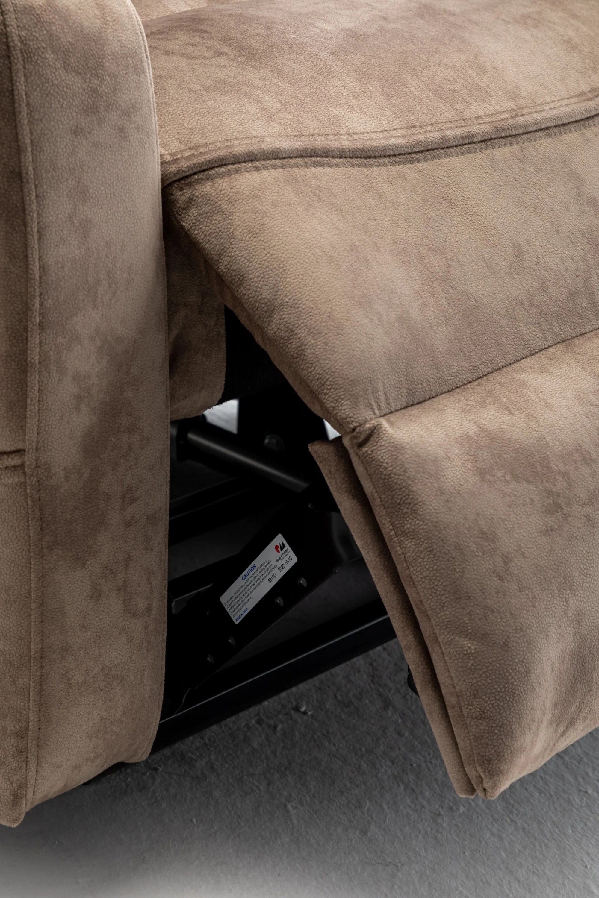 Lounge chair lift w/power supply (180 degree lying flat)