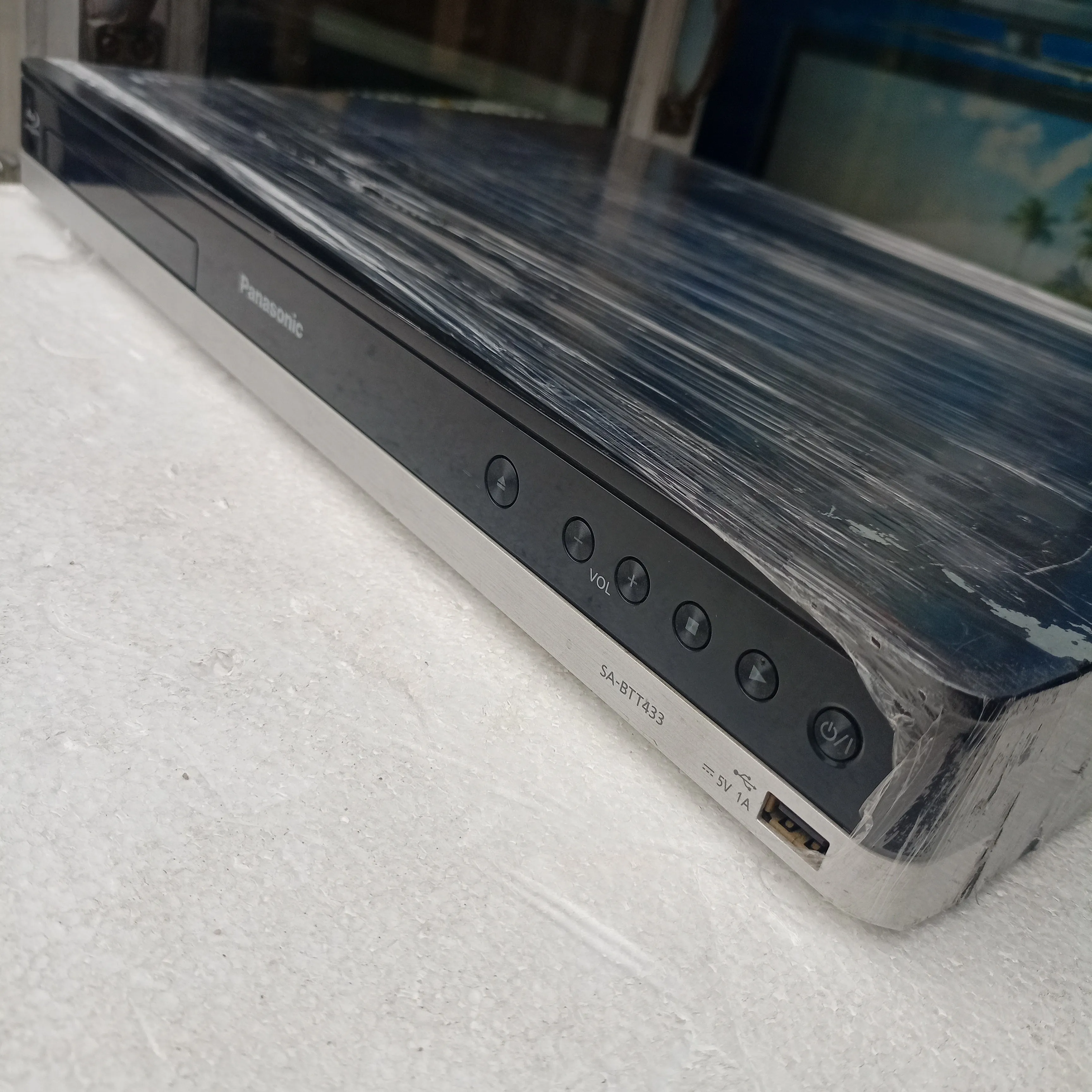 Panasonic SA-BTT465 5.1Ch 1000Watts Blu-ray 3D Network Bluetooth Home Theater Machine Head - London Used