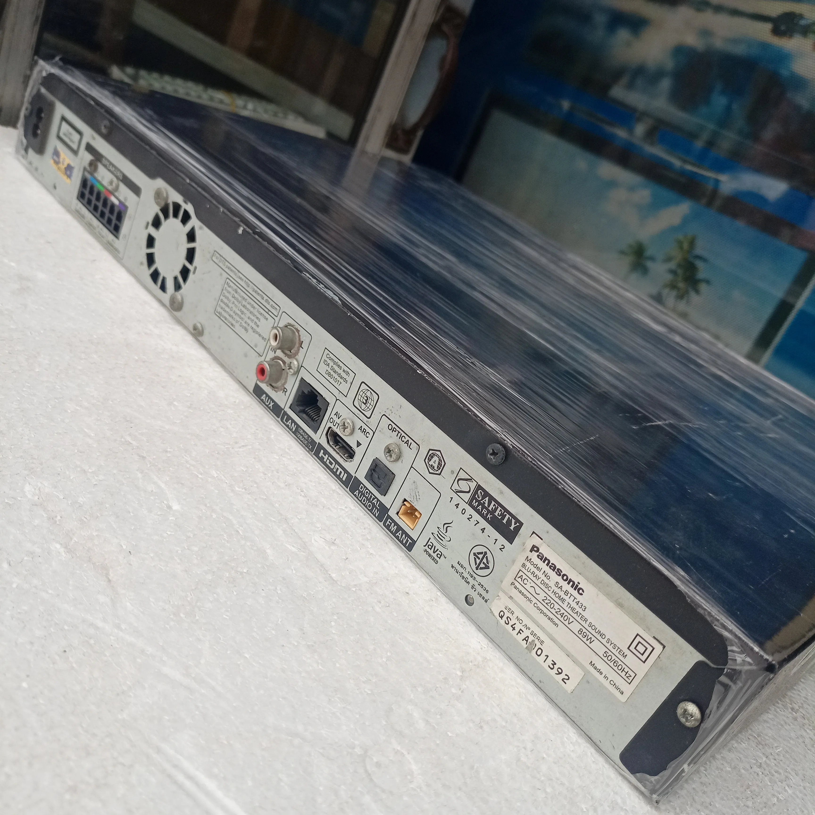 Panasonic SA-BTT465 5.1Ch 1000Watts Blu-ray 3D Network Bluetooth Home Theater Machine Head - London Used