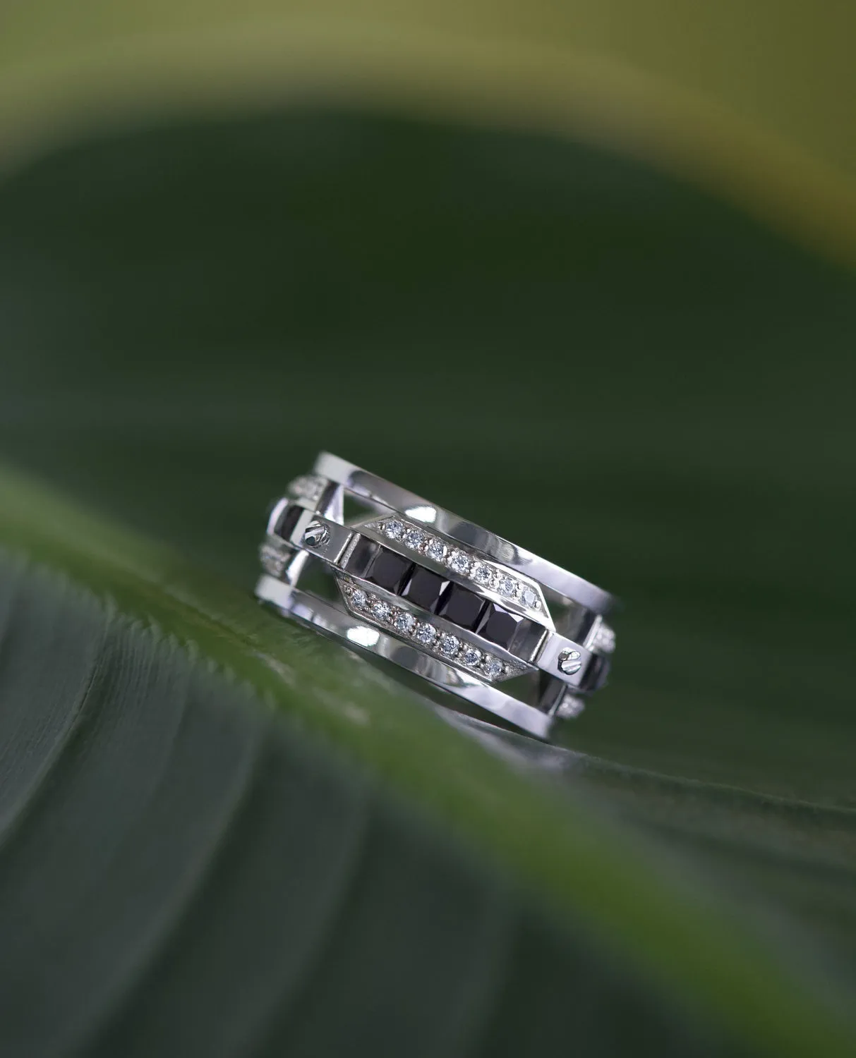 Ready to Ship - EMINENCE Platinum Ring with 2.25ct Black & White Diamonds - Wide Version