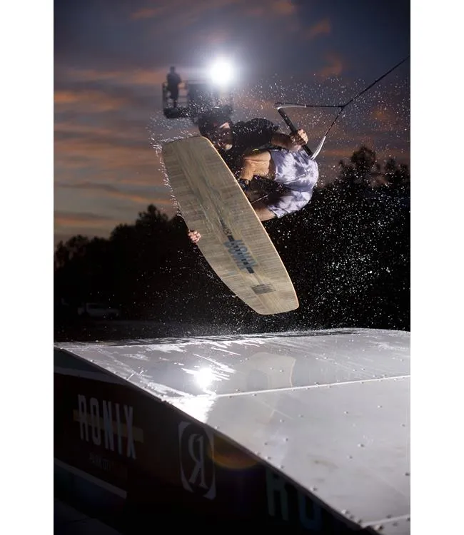 Ronix Atmos Wakeboard (2022)