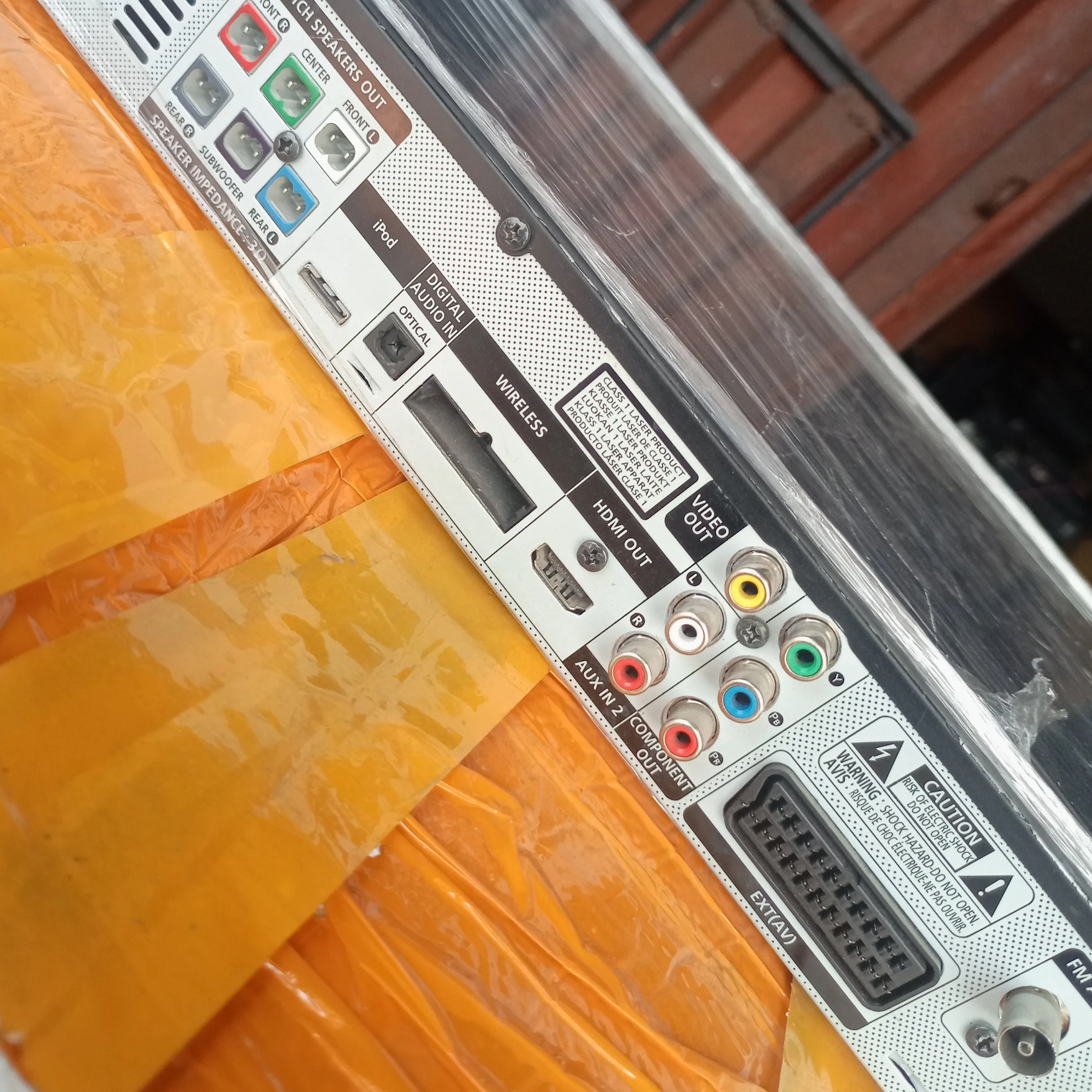 Used Samsung HT-C550 5.1Ch 1000W DVD Home Theater System with USB, FM Radio, Aux, and Optical Input - Located in London
