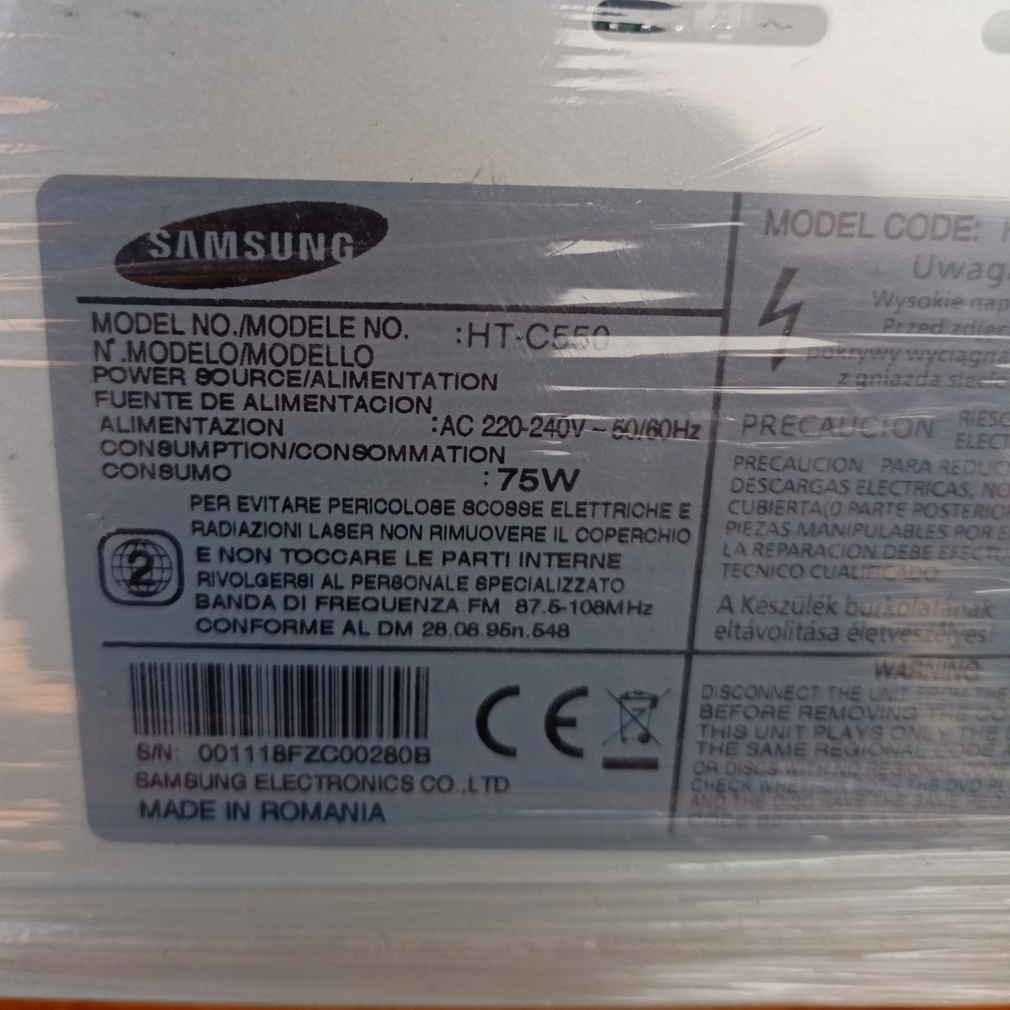 Used Samsung HT-C550 5.1Ch 1000W DVD Home Theater System with USB, FM Radio, Aux, and Optical Input - Located in London