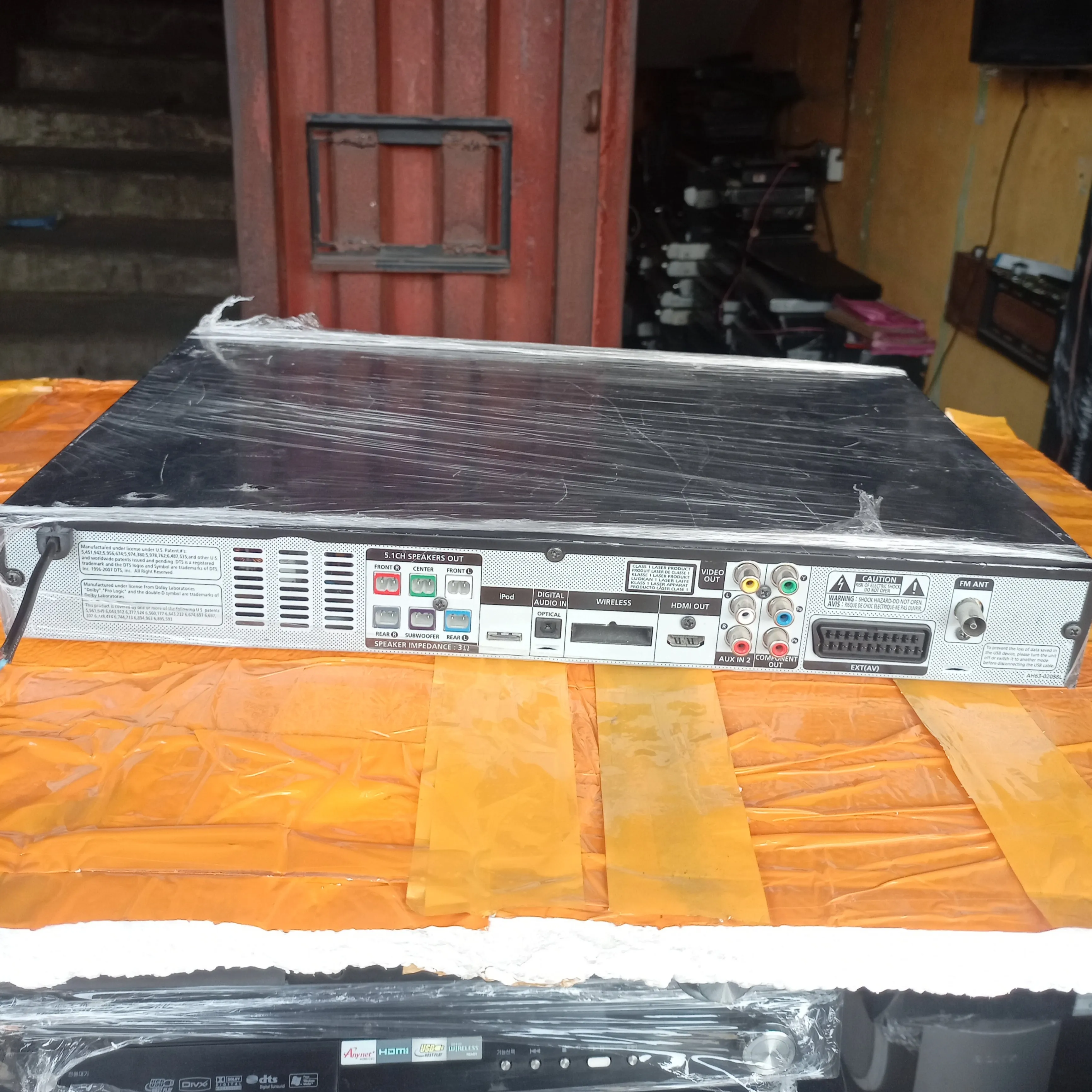 Used Samsung HT-C550 5.1Ch 1000W DVD Home Theater System with USB, FM Radio, Aux, and Optical Input - Located in London