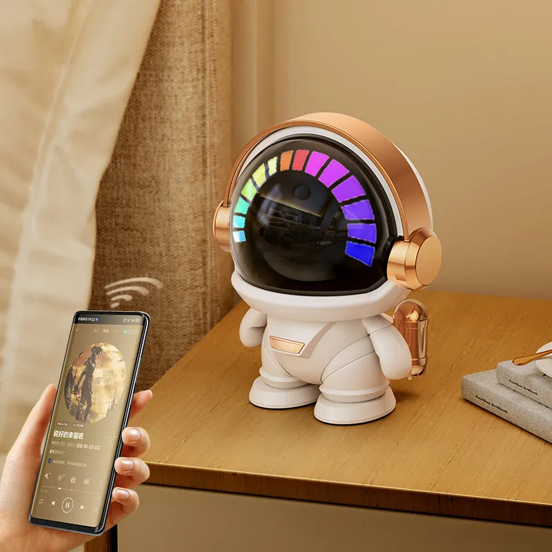 Spaceman Astronaut Wireless Speaker TWS Couplet Cute Cool Outdoor Subwoofer Gift